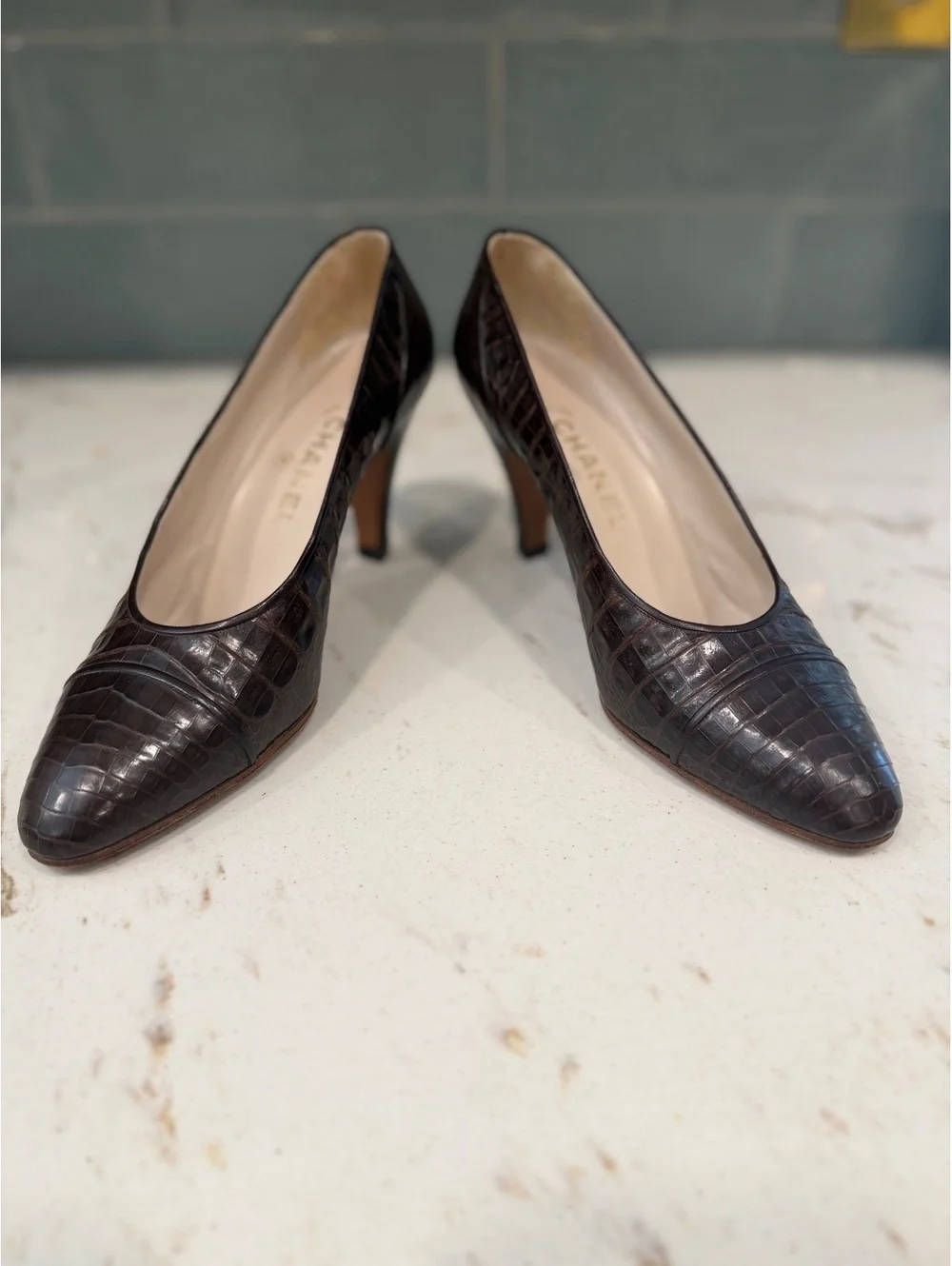Vintage CHANEL Dark Brown Genuine Crocodile Leather Classic Heeled Pumps EU39